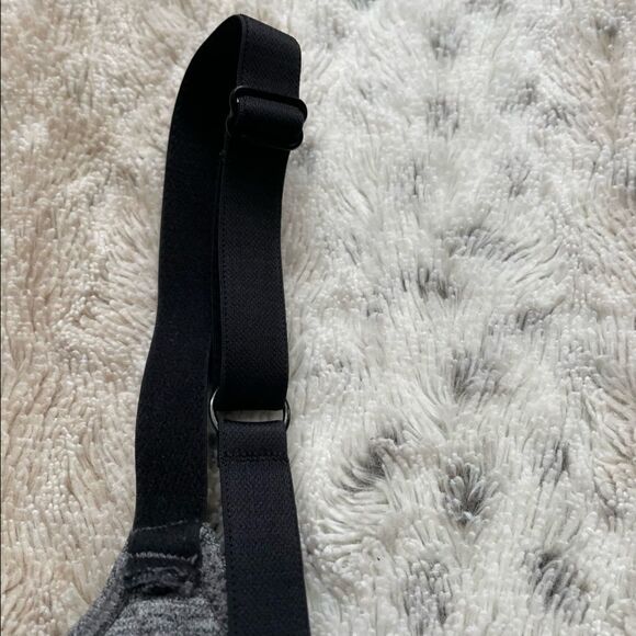 [m] New Balance Classic Logo Heathered Grey Padded Medium Support Sports Bra - Picture 7 of 13